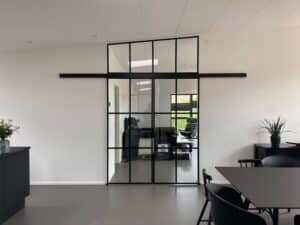 New Yorker skydedør med overparti