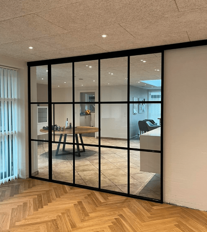 New Yorker skydedør til kontor fra danske Innsteel