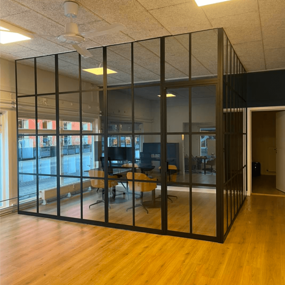 Mødelokale med New Yorker væg fra Innsteel